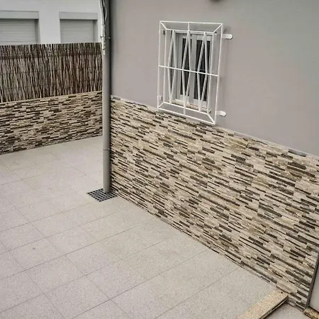 Διαμέρισμα T2p Mimosa House *